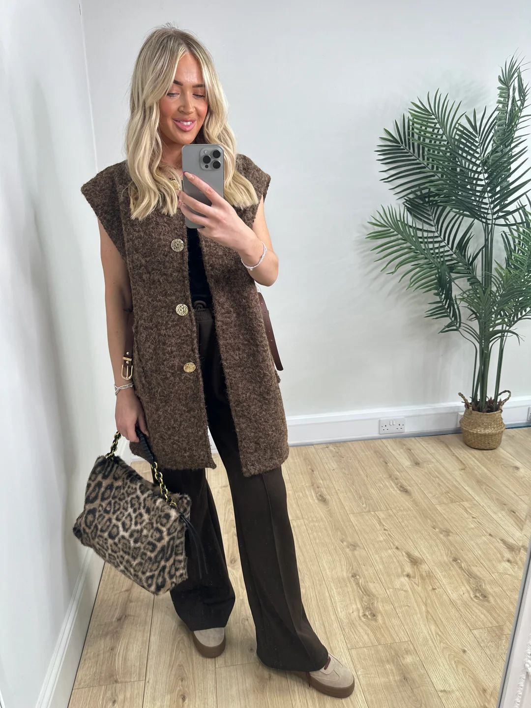 Veste manteaux sans manches boutons doré poches et ceinture