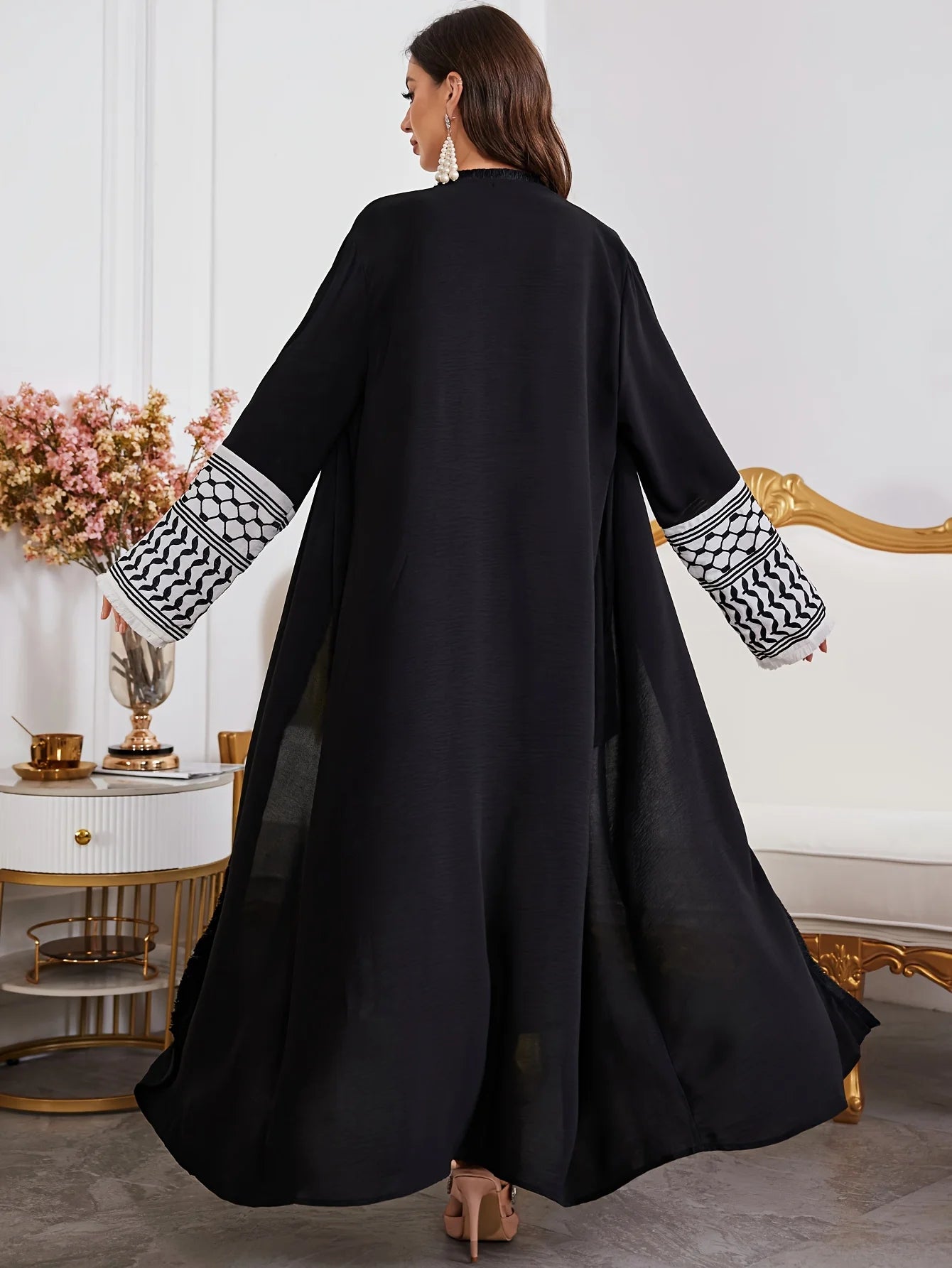 Abaya FARACHA
